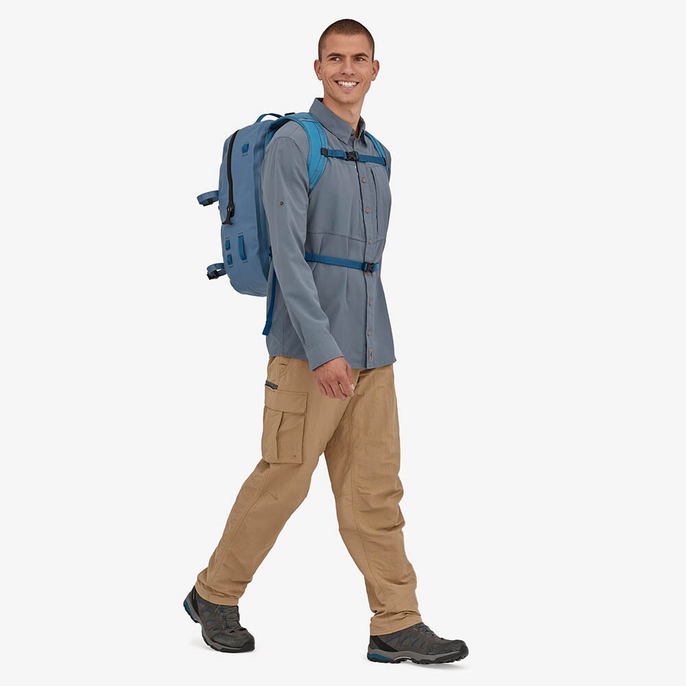 Patagonia Guidewater Backpack 29L in Pigeon Blue